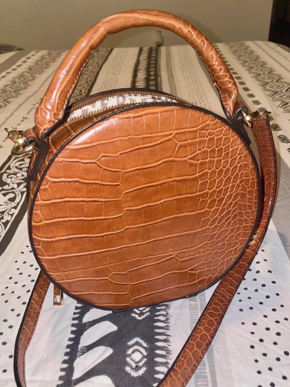 JustFab Tan Croc-Embossed Round Crossbody Bag